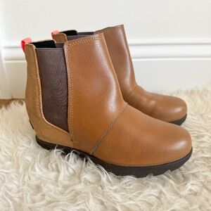 SOREL Joan of Arctic Tan Leather Wedge Bootie - Waterproof | Size 3